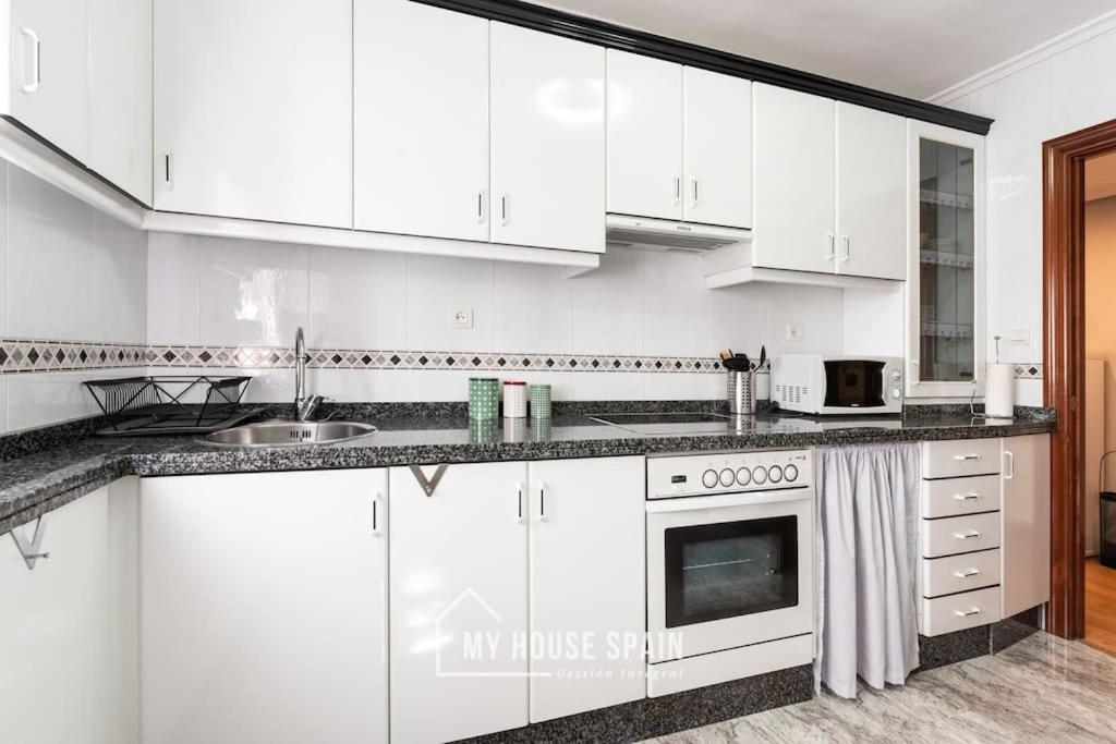 Myhousespain - Piso En Cimadevilla Junto Al Mar Gijón Extérieur photo