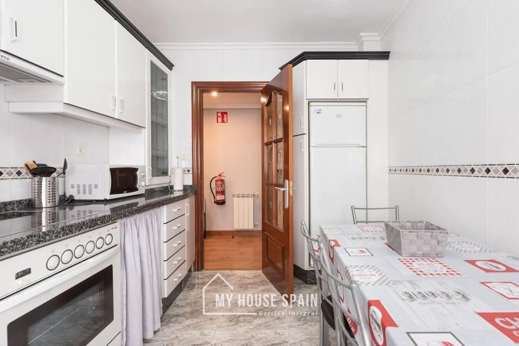 Myhousespain - Piso En Cimadevilla Junto Al Mar Gijón Extérieur photo