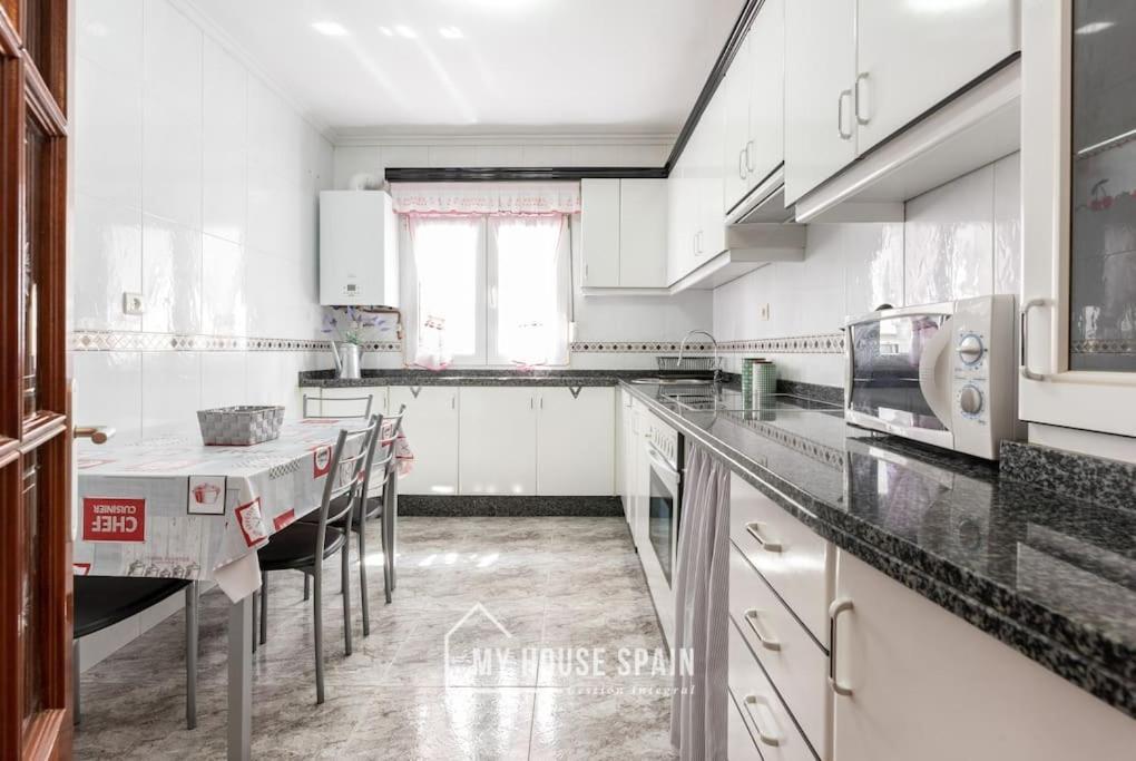 Myhousespain - Piso En Cimadevilla Junto Al Mar Gijón Extérieur photo